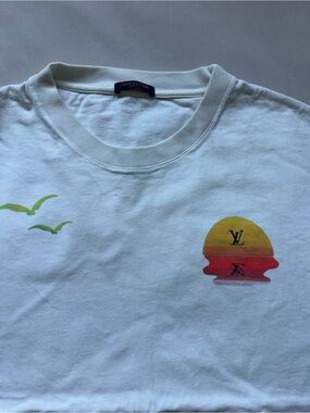 LOUIS VUITTON 2019 MEDITERRANEAN POP UP STAFF T-SHIRT